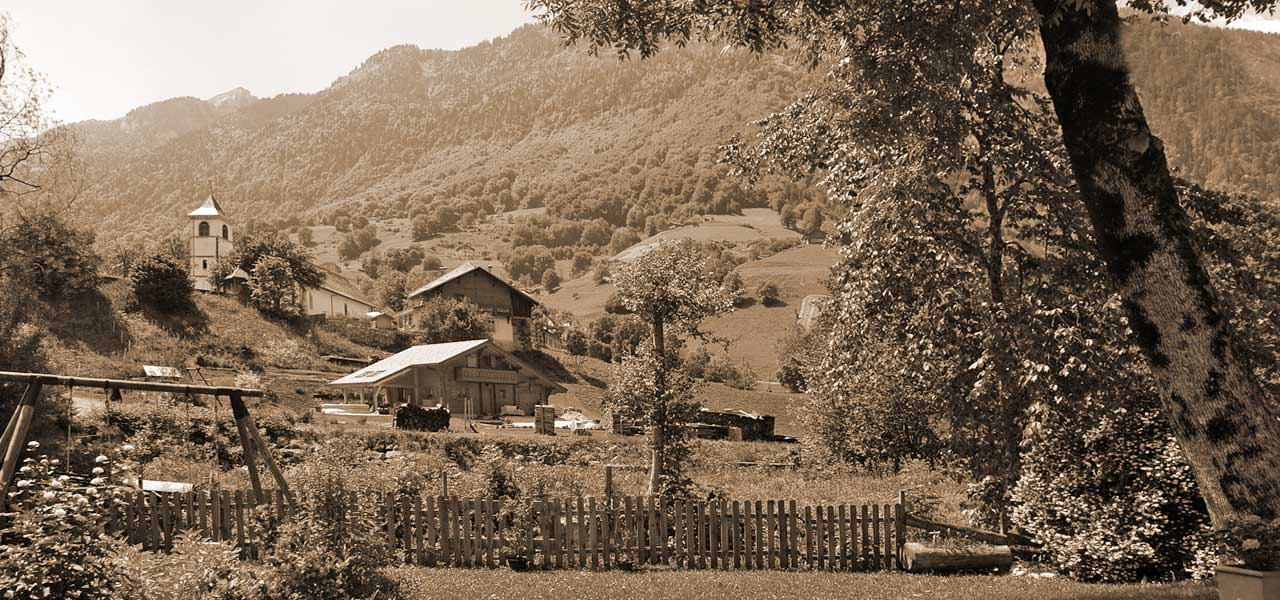 Entremont petit village de montagne situé en Haute Savoie à découvrir absolument lors de vos visite dans les Alpes arvimedia